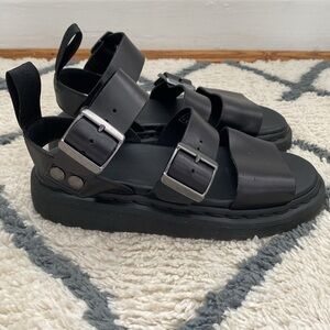 Dr. martens Gryphon sandals